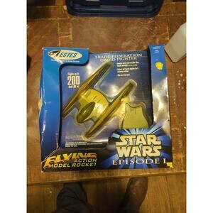 ESTES Star Wars Flying Action Model Rocket Droid Fighter